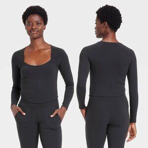 Medium - Womens Everyday Soft Cropped Long Sleeve Top - All In Motion - Black